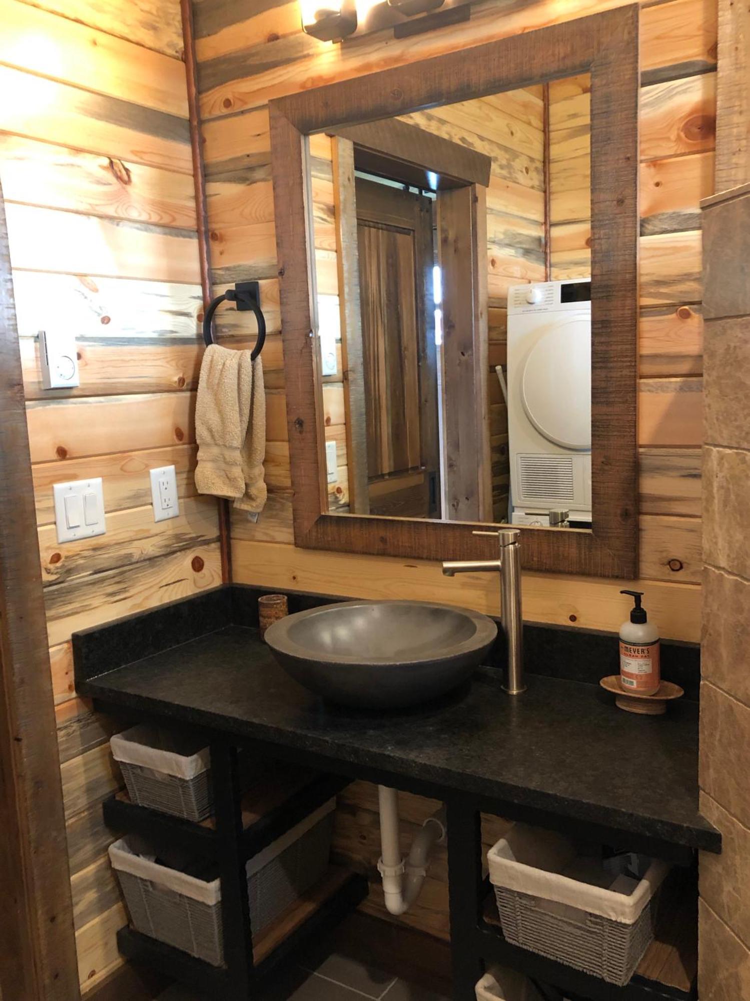Somers New Cabin With Spectacular Views Of Flathead Lake. מראה חיצוני תמונה